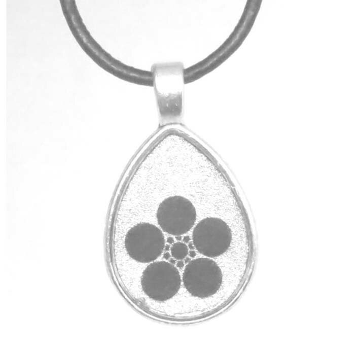 梅鉢　ペンダント　チョーカー　グッズ　家紋　本革紐　付属