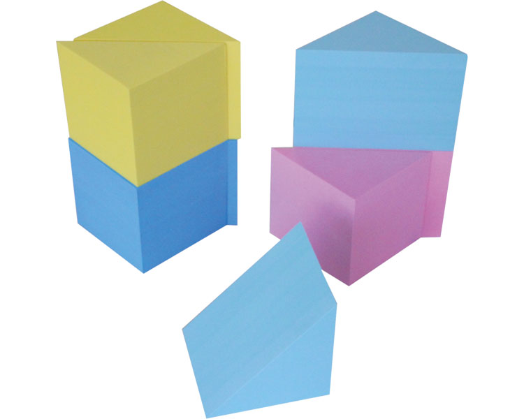 ★ポイント最大16倍★【全国配送可】-防炎ソフトつみき 三角柱4色各2個 一歩　JAN 4571214201096 kt357393 取寄品 健康管理 レクリエーション レクリエーションアイテム-【介護福祉用具】