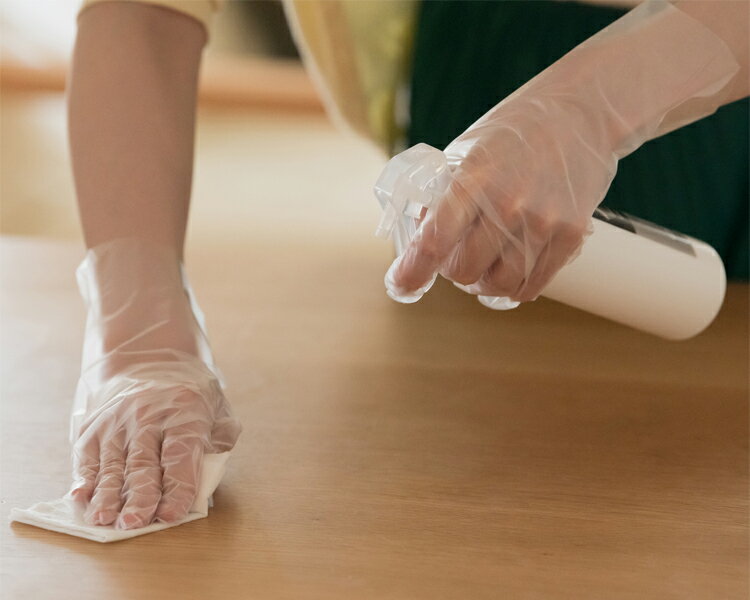 ★ポイント最大16倍★【全国配送可】-クリーンポリエチ手袋　クリア CPC-104　L　100枚 MISM　JAPAN　JAN 4945274943409 kt513002 取寄品 医療・施設 手袋 ポリ手袋-【介護福祉用具】