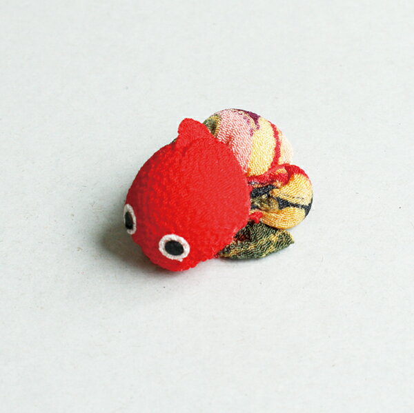 ちりめん飾り きんとと 赤 約H4×W3.5cm 夏