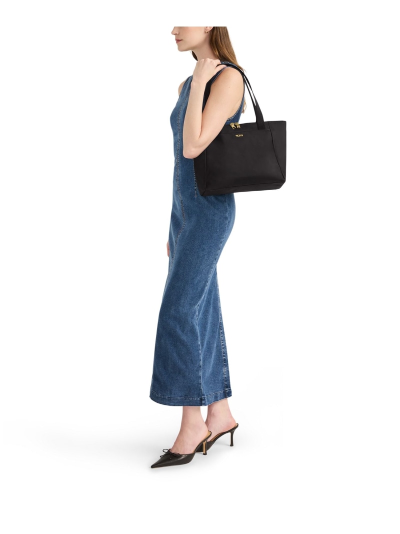 【公式店】VOYAGEUR ジャスト・イン・ケース・スモール・トート TUMI トゥミ バッ...