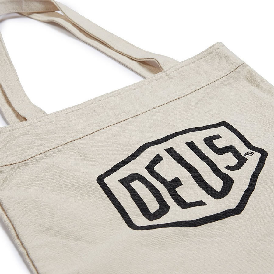 [正規品 無料ラッピング可]DEUS EX MACHINA ( デウスエクスマキナ ) / キャンバストートバッグ / CLASSIC TOTE - NATURAL / DMP77431 / 定番 ロゴ SHIELD コットンキャンバス 通勤 通学 海　 デウスエクスマキナのトートバッグ 【t79】