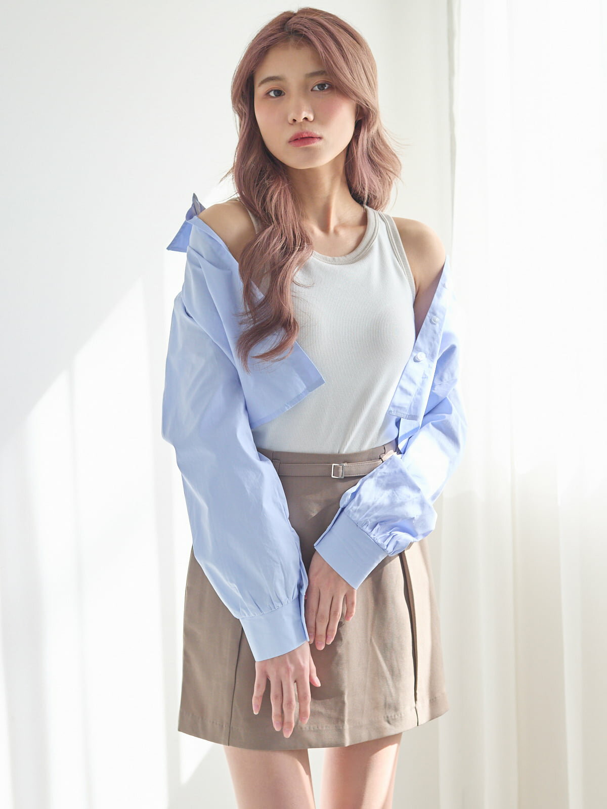 ロゴ刺繍アメリカンスリーブカップ付きタンクトップ レディース インナー キャミソール 肌着 コットン 綿混のサムネイル