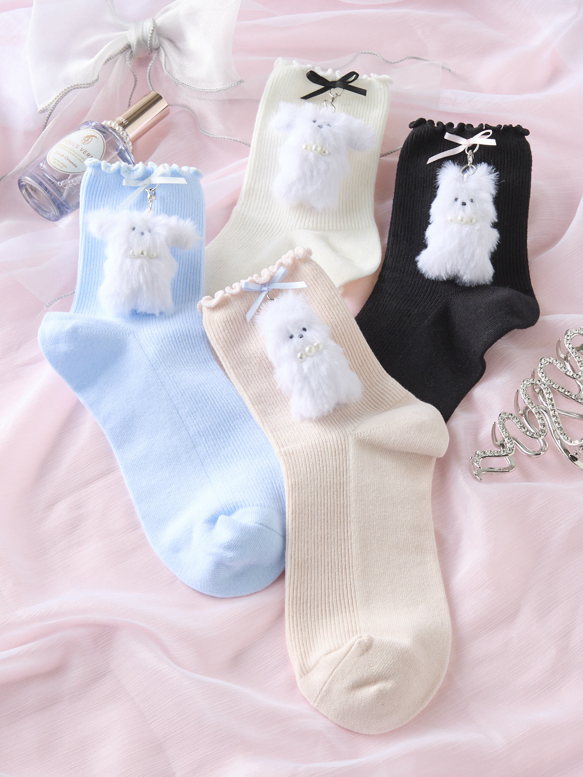 綿混ふさふさドールマスコット付きリブソックス15cm丈 レディース ソックス 靴下 可愛い おしゃれ クルーソックスのサムネイル