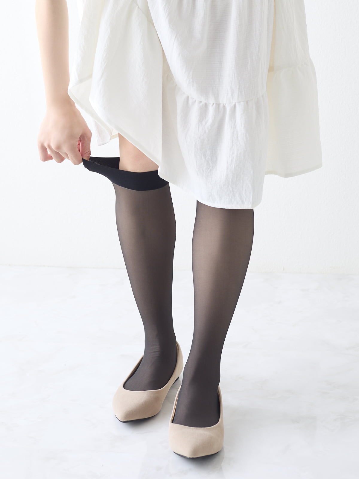 まるで素肌のようなフェイクタイツクリア美脚80デニール(ハイソックス丈) レディース ソックス 靴下 無地 シンプル ハイソックスのサムネイル