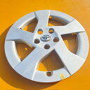 【中古】C トヨタ純正 プリウス 30系 前期15インチ アルミホイール用ホイールカバー 1枚価格程度、下、欠けている部分あります。