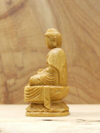 木彫り仏像〜薬師如来〜一刀彫/素材:柘植