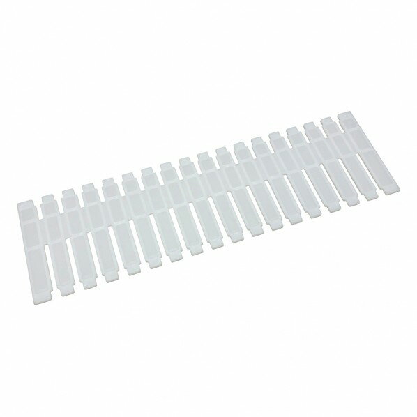 特徴 ●サイズを問わず、タテ・ヨコ2cmのピッチで自由に仕切りを作ることができます。 ●お好みのサイズに合わせて溝に差し込むだけです。 ●材質:PP(ポリプロピレン) ●サイズ(mm):360×110×5t ●ピッチ(mm):20 仕様 サイズ 360×110×5t 入数 1枚 1461601