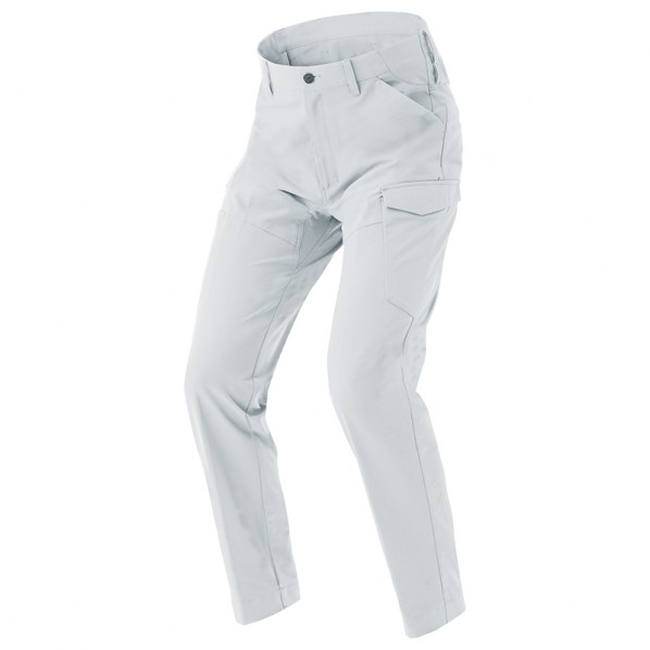 特徴 TULTEX WORK タテ×ヨコ 全方向ストレッチ素材でストレスフリー 軽量かつドライタッチ構造素材を採用 特徴・ポイント 帯電防止 ストレッチ 吸汗速乾 軽量素材・通気性 素材 ●素材/ストレッチサマーピケ ポリエステル100% ●ボタン/プラスチック ●ファスナー/金属（スライダー/金属） 仕様 サイズ SS カラー 003シルバーグレー 入数 1枚 4251