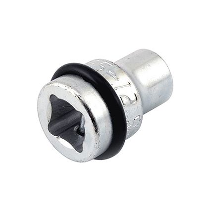特徴 外径が非常に薄く、超軽量、特殊合金製で強度は抜群です。 六角ボルト・ナット等の締付・緩め作業。 (エアー・電動・電池)インパクトレンチ用です。 ナットを傷付けにくいソケット形状です。 さびにくい特殊メッキ加工です。 ●ソケットサイズ:12mm。 ●差込角12.7mm(1/2インチ)。 ●特殊合金製。 ボルト・ナットのサイズに合ったものを使用して下さい。 寿命などでひび割れ、摩耗、変形等のみられる工具は、使用しないでください。 指定のOリングによってインパクトレンチへ確実に固定して使用して下さい。 4WGS12