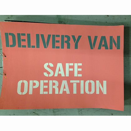 DIY FACTORY ONLINE SHOPのビビットヴアン グラフィティーステンシル(DELIVERYVAN) 36×53cm SS-06｜アングル3