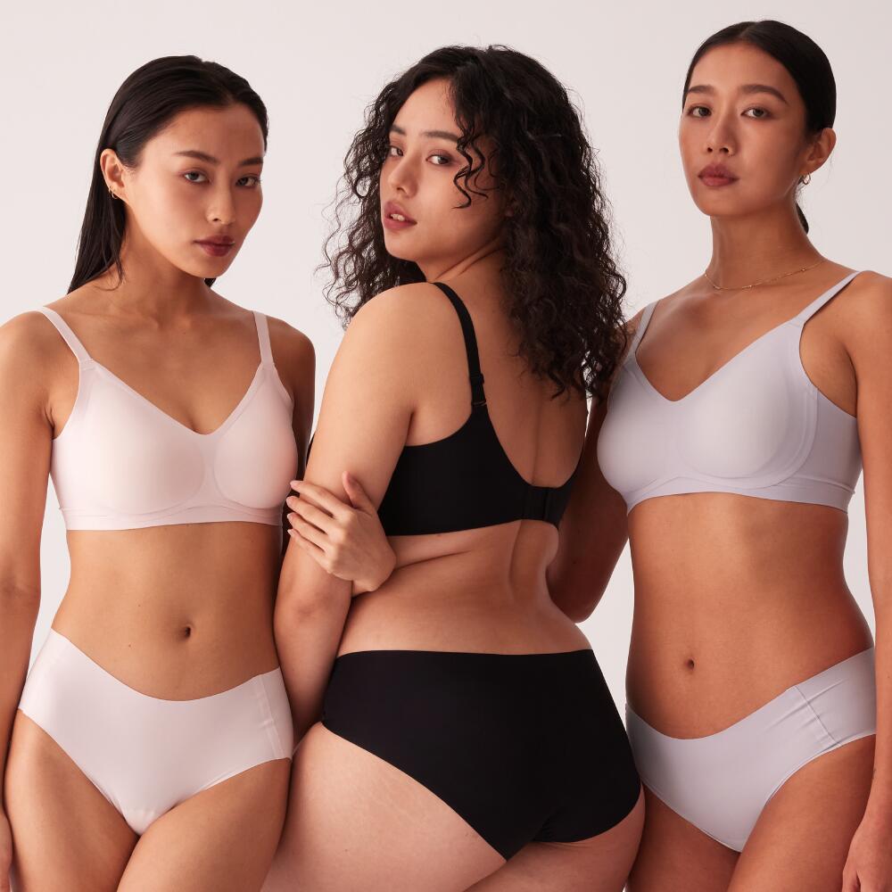 Rakuten - 24HRS 看板モデル 素肌感 サポートブラ ノンワイヤー Vネック バックホック シームレス 脇高 育乳 補正 なめらか 伸縮 15D 44S 高密度生地 S/M/L ブラジャー【24HRS】【台湾直送】【送料無料】