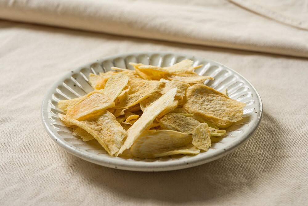 マコモチップス 80g しお味 / わさび味 2種 選べる 野菜 マコモ まこも 真菰 塩 しお わさび チップス ノンフライ ヘルシー ダイエット スナック おつまみ 台湾 定番 天然 健康 糖質制限 お菓子【豊年農場】【台湾直送】【送料無料】