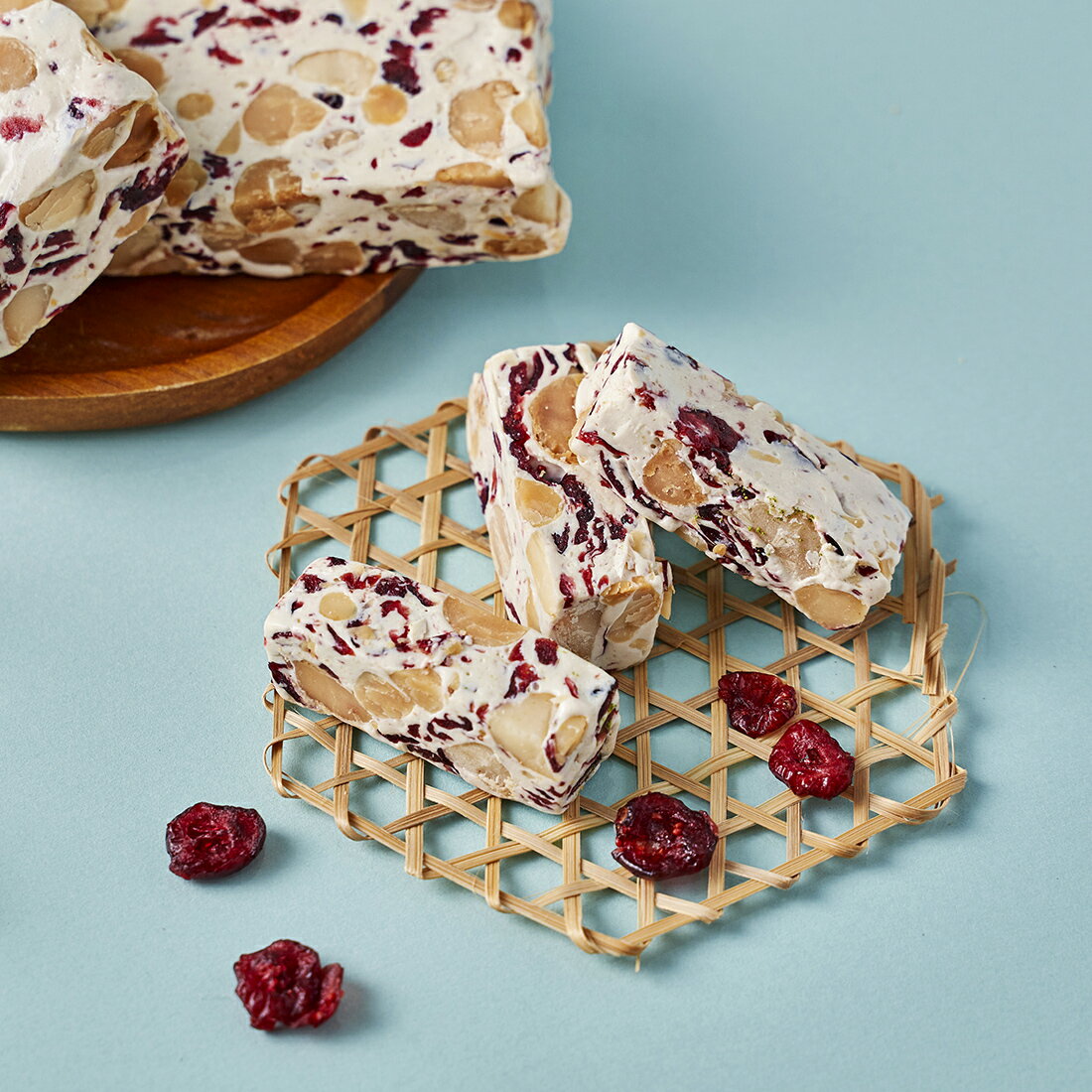 マカダミアナッツミルクヌガー クランベリー味(250g/ボックス)ランキング入り 台湾グルメ 空港定番土産 おやつ アフタヌーンティー べたつかない【糖の坊】【...