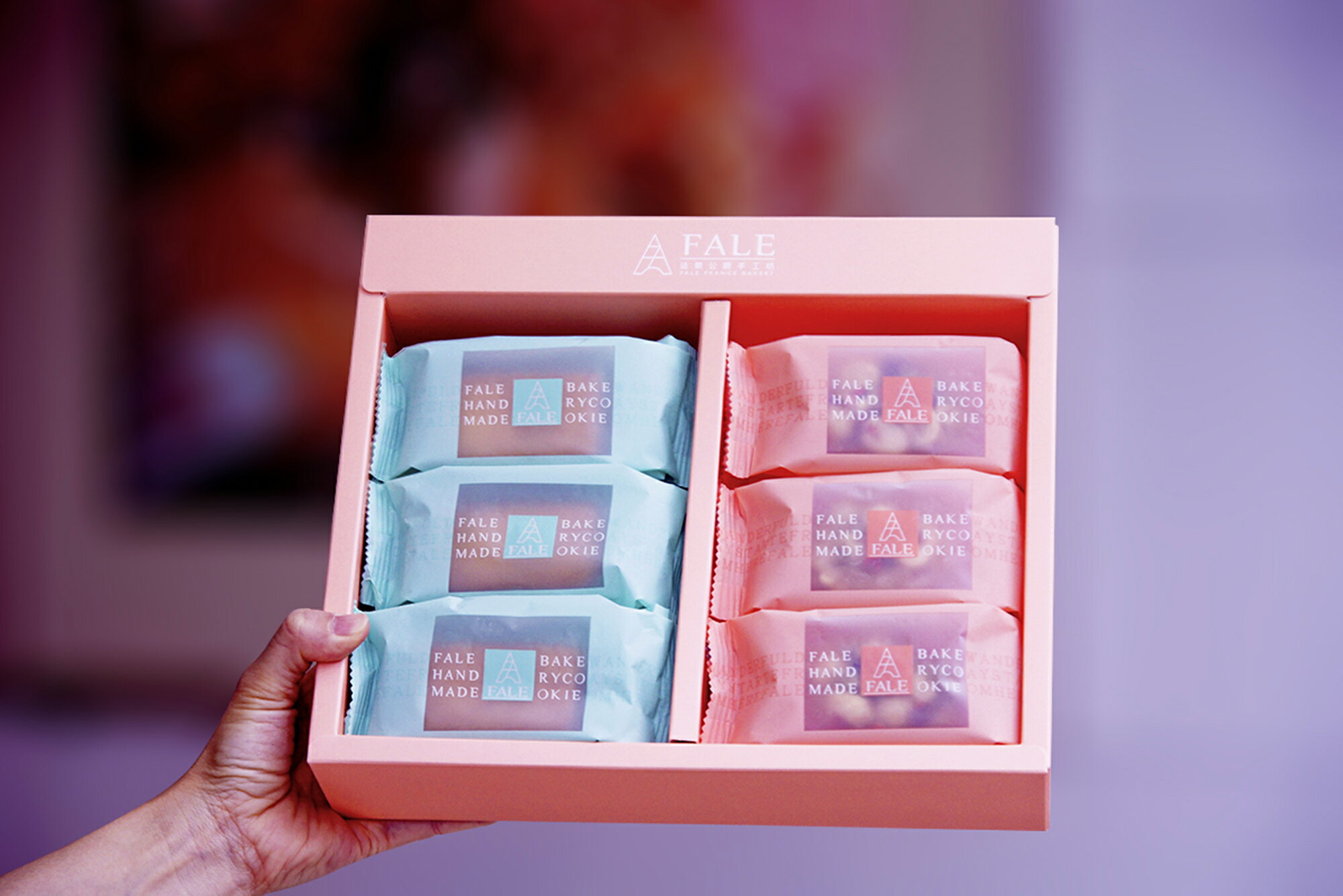 クッキーサンド クランベリー＆ナッツ + マカダミアナッツ ＆ ベリータルト