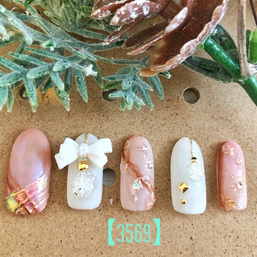 上品 カジュアル オフィス 可愛い かわいい クリスマス トレンド ショート ロング 短い爪 お洒落 キラキラ ネイルチップ つけ爪 ネイル デザインネイル オーダメイド オーダーチップ オーダーネイル ハンドメイド 10本セット 送料無料 両面テープ付き【3569】