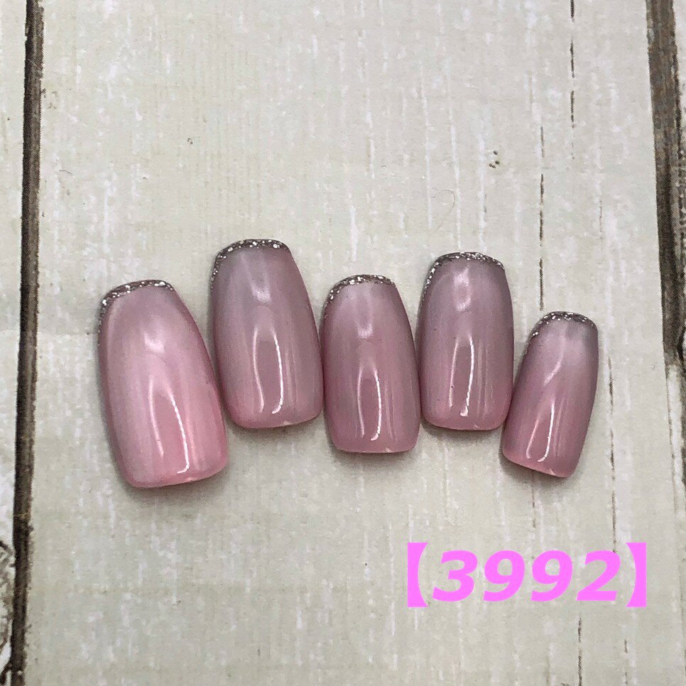 商品情報セット内容チップの装着・着脱の説明書チップを装着するテープ1回分サイズ/寸法サイズ寸法に関しましては、ご選択のチップ種類（ 「ロンルラウンド・ショートオーバル・カジュアルラウンド・カジュアルスクエア 」の中のいずれか）の画像に記載し...