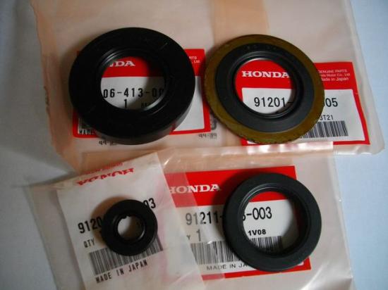 CB400D スーパーホーク3 NHONDA 純正 エンジンオイルシールセット4点
