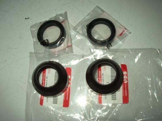RG250 RG250E X7 フォークシールセット
