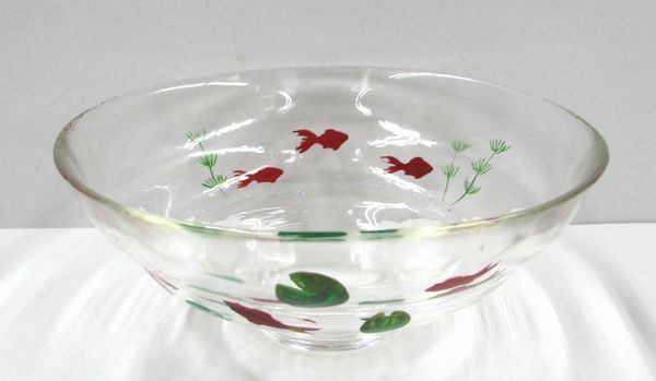 ＜茶道具・茶碗＞ガラス平茶碗　金魚の絵平茶碗　西村松雲作(耐熱ガラス) 　夏用の涼しげな、ガラスの平茶碗です