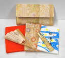 <茶道具・お稽古セット>帛紗セットI 古帛紗付き 正絹の帛紗が入りました、入門6点セットです。裏千家の方等、初心者の方の入門用の袱紗セットにもいかがでしょうか。朱色(オレンジ)の帛紗がセットに入っています。 ベージュ 和柄 茶道部 部活動