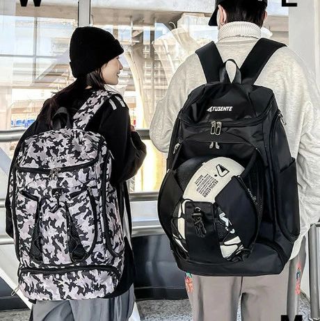 素材 オックスフォート 生産国 中国 サイズ [縦]約50cm×[横]約34cm×[マチ]約21cm ※サイズは当店平置き実寸サイズです。実際のサイズと多少の誤差が生じる場合がございます。ご了承ください。 重量 約860g 注意点 ※カメラやモニターの性質により、画像と実物の色の違いがある場合がございますのでご理解願います。 ※バッグ以外の小物は付属致しません。