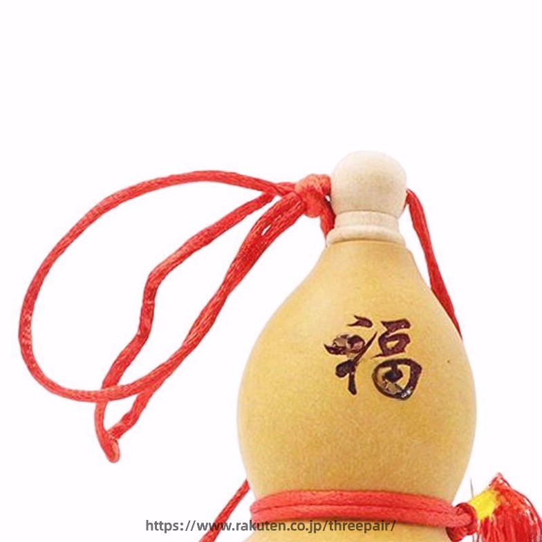 説明:干し瓢箪や水筒 冷たい飲み物のみ 温かい飲み物は不可 ボトル口のパッキンと、漏れを防ぐタイト設計。ひょうたんはそれぞれ異なるため、容量は正確ではなく、わずか .ガスケットとボトルの口の部分は非常にきつく締まっており、飲み物が漏れたり無駄になったりすることはありません。ロープを持ち運ぶことができ、便利で実用的です。このひょうたんは内側にワックスがけされており、漏れを防ぎ、ドリンクウェアとして使用できます。使用前に水で洗ってください。使用後はボトル内を乾燥させて保管してください。中国では、ひょうたんは健康と安全、家族の幸せを意味します。誕生日、お祭り、結婚式、新築祝い、父の日の休日に、自分で使用するか、友人や家族に贈っても素晴らしい贈り物です。釣り、キャンプ、バーベキュー、ボート、ハンティング、ハイキング、トレーリングなどのアウトドア活動に適しています。仕様:材料: ひょうたんサイズチャート:16cm/6.30インチパッケージに含まれるもの:1ピースひょうたんフラスコ注意:手作業による測定とモニターの違いにより、多少の誤差はご容赦ください。※本製品は、電波法令で定められている技術基準に適合していることを証明する技適マークが貼付されていない無線機器であり、日本国内で使用する場合は、電波法違反になる恐れがございます.ご使用の際には、十分ご注意下さいますようお願いいたします. 指定された配送時間は承っておりません。【スリーペア】