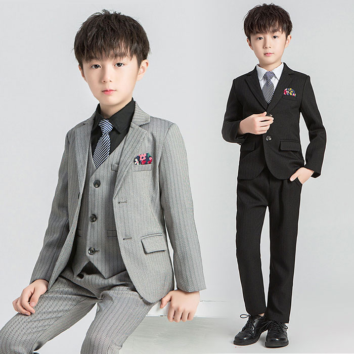【送料無料】スーツ 男の子 5点セット フォーマルスーツ ベスト ブラック 黒 子供 フォーマルスーツ ピアノ 発表会 結婚式 お受験 ジュニアスーツ 冠婚葬祭 七五三 子供服 ピアノ 発表会 小学校 細身 入学式 卒業式 男児(4.0)