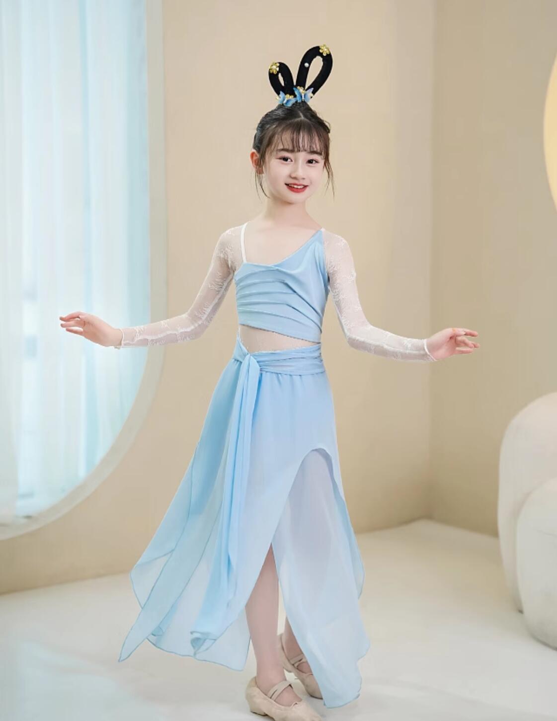 子供 バレエ 古典ダンス衣装 スカート付き レオタード 女の子 古典舞踊 モダンダンス 衣装 レース切替 長袖 ロング丈 シフォンスカート スリット 不規則 飄逸 エレガント 古典バレエ モダンダンス ワンピース 水色 110 120 130 140 150 160 170