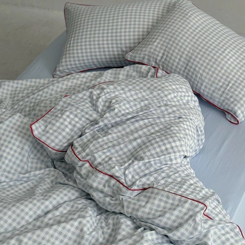 【送料無料】レッドパイピング ライトブルーギンガムチェック 布団カバーセット