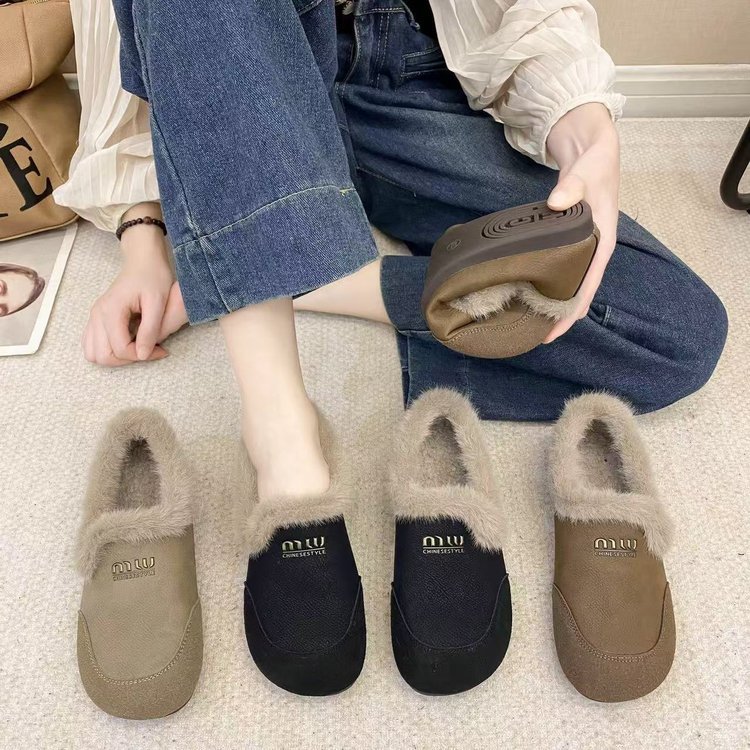 ムートンブーツ スリッポン レディース シューズ スリッパ ボア ファー 滑りにくい 暖かい 防寒 保温 スリッパ 歩きやすい 疲れない おしゃれ 冬 靴 秋冬 裏ボア 裏起毛 ふわふわ 滑り止め アウトドア 冬用ブーツ 可愛い 通勤 通学(4.0)