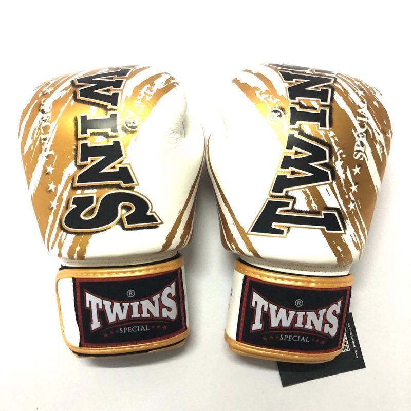 楽天市場】ボクシンググローブ twins 12ozの通販 楽天市場】ボクシンググローブ twins 12ozの通販