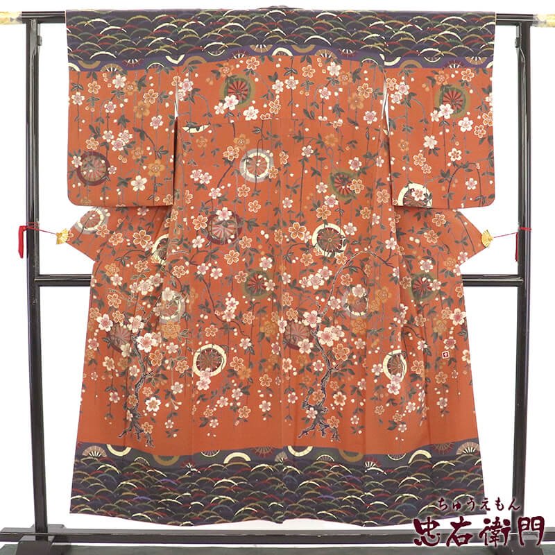 【中古】付下げ 付け下げ 附下 レディース 正絹 花井幸子 作家物 オレンジ 縮緬 桜 車文 身丈155.5cm ..