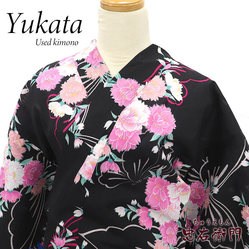 【中古】 【新古品】 浴衣 ゆかた レディース 綿 黒 蝶々 花柄 身丈166cm 裄丈66.5cm 夏祭り 花火 夏 Mサイズ リサイクル着物 リユース着物 ...