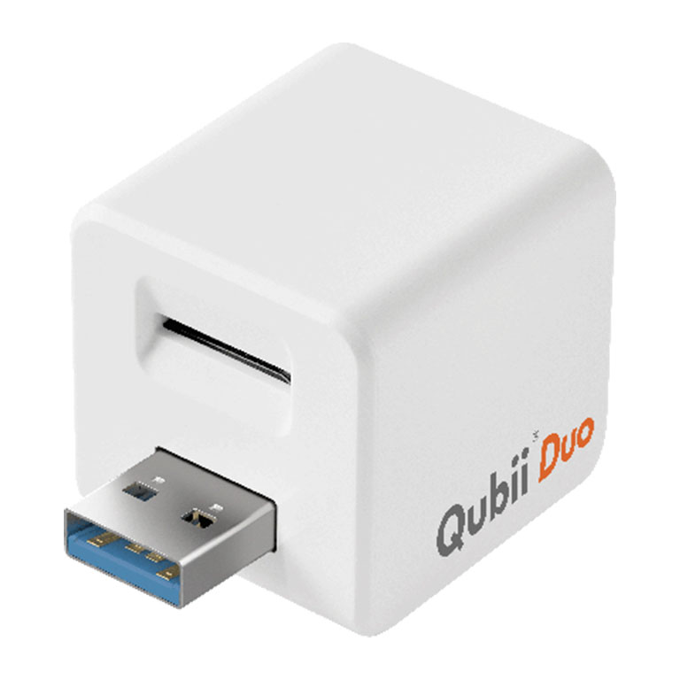 スマホの画像・動画 自動バックアップ 「Qubii Duo」 - 64GBSDカード付 バックアップ スマートフォン 保存 自動 充電 iPhone iOS Andoroid USB microSDカードリーダー