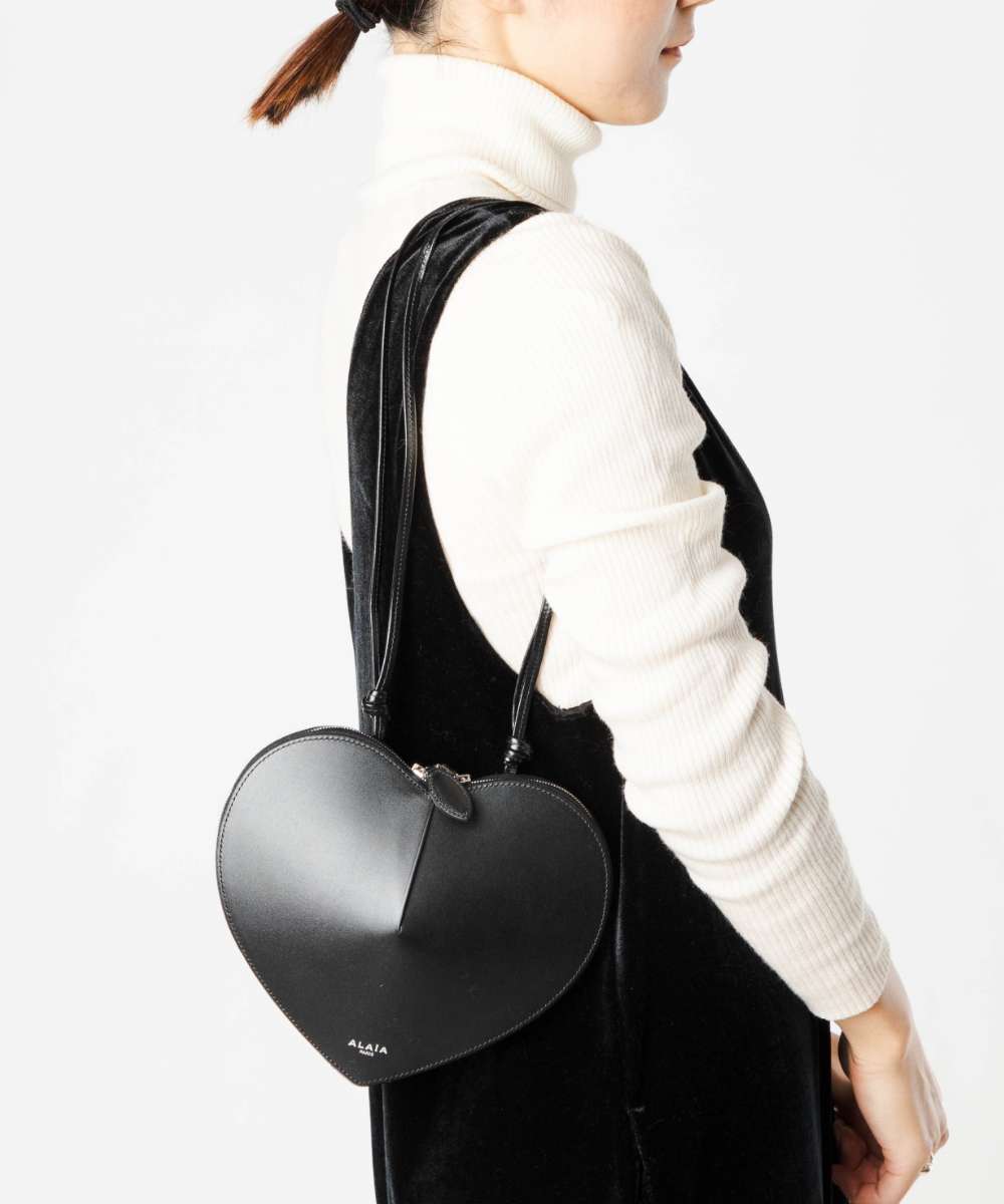 Rakuten - アライア ALAIA LE COEUR ル クール BAG in LUX CALFSKIN ラクスカーフスキン ショルダーバッグ AA1P003C0Y75 レザー ハート レディース バッグ