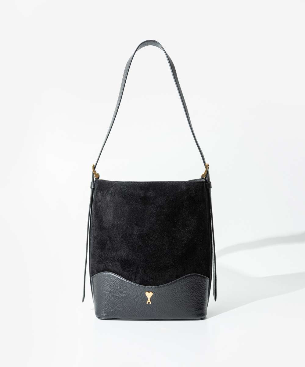 アミ パリス AMI PARIS ULL602.AL0053 ショルダーバッグ PANAME BUCKET BAG レディース バッグ バケットバッグ ハートロゴ レザー お出かけ 旅行 カジュアル おしゃれ ギフト プレゼント 記念 ブラック