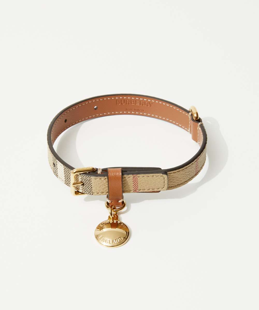 バーバリー BURBERRY 8073260 ペット LS DOG COLLAR DFC メンズ レディース ライフスタイル ドッグカラー レザー 首輪 ペットグッズ ヴィンテージチェック ペット用品 犬 ベルト チャーム付き ブランドロゴ A9534 チェック×ブライアーブラウン