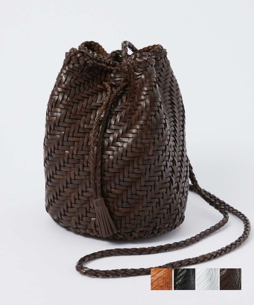 【5日限定★エントリーで最大100％ポイントバック！当選確率1/2！ 】 ドラゴンディフュージョン DRAGON DIFFUSION 8838 ショルダーバッグ POMPOM DOUBLE JUMP レディース バック 巾着型 ショルダーバッグ ポシェット カジュアル 編み込み 鞄 プレゼント ギフト 通勤 通学 旅のサムネイル