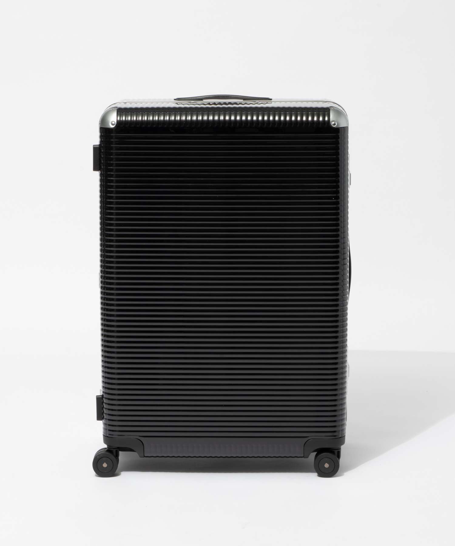 ファブリカ ペレッテリエ ミラノ FPM A1928201916 スーツケース [Bank Light]Trunk on Wheels L バッグ バンク ライト トランク オン ホイールL TSAロック 4ホイール キャリーバッグ キャリーケース 旅行鞄 4輪 トラベル 14泊〜 2週間 リコリスブラック 120L u-stream-10046682 U-STREAM サンプル画像3