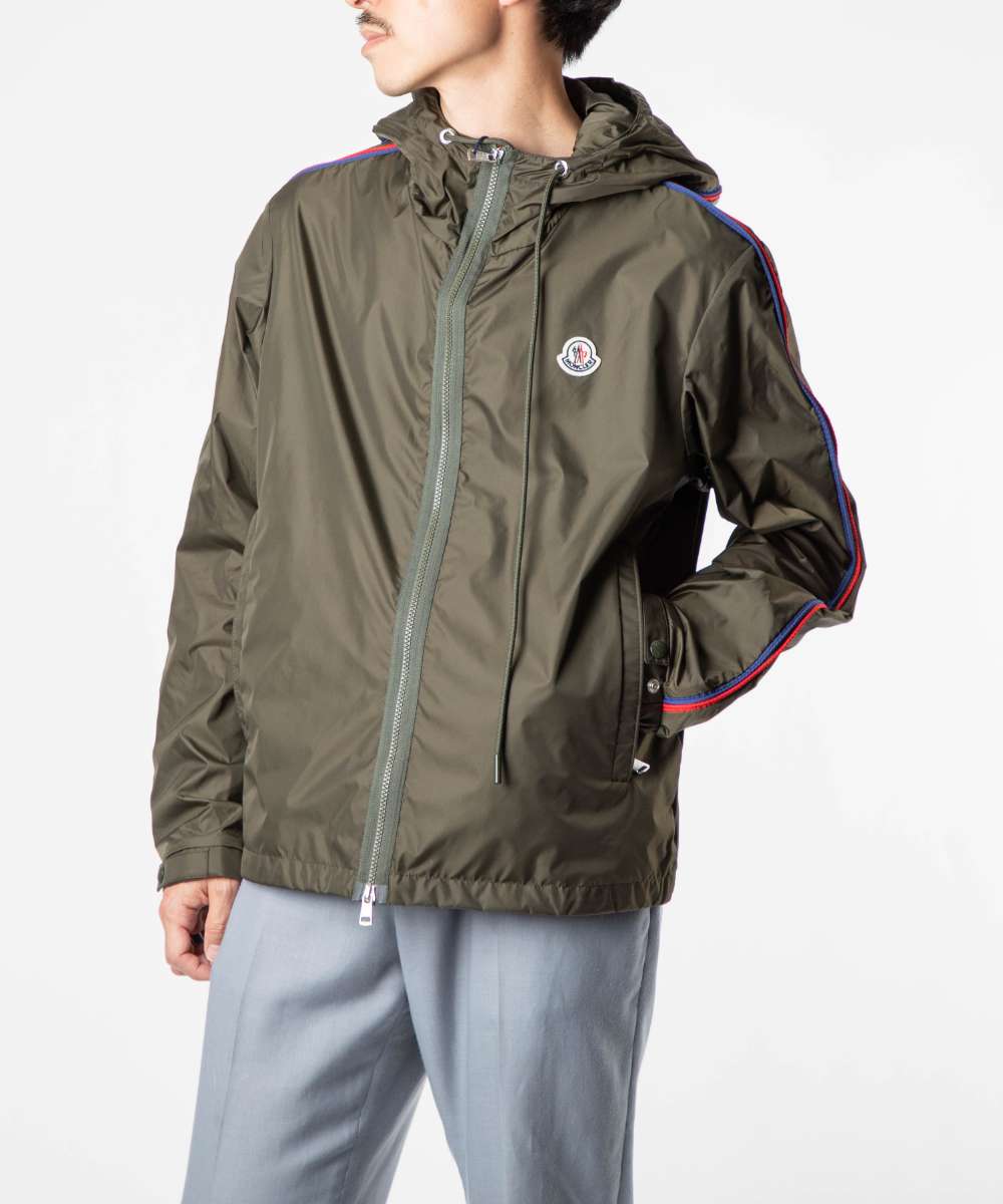 モンクレール ブルゾン レディース モンクレール MONCLER 1A00085 68352 ジャケット メンズ アウター HATTAB ナイロン ブルゾン フーテッド パイピング 撥水 833 ジップアップ カーキ 37319