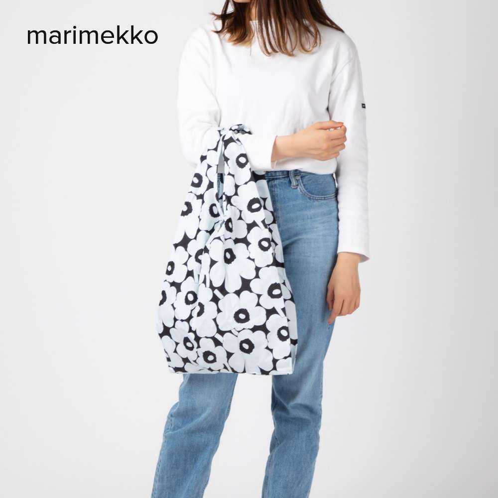 マリメッコ Marimekko トートバッグ 049698 エコバッグ レディース バック 手提げバッグ ハンドバッグ 花柄 スマートバッグ ウニッコ SMARTBAG MANSIKKA 折りたたみ コンパクト プレゼント ギフト 軽量 かわいい おしゃれ 全11色のサムネイル