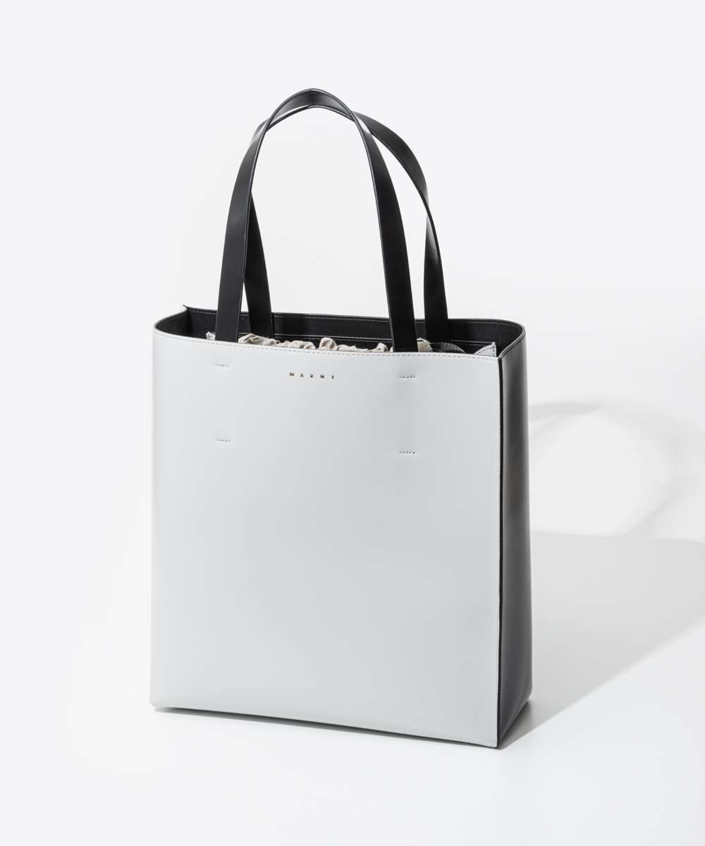 樂天商城 - マルニ MARNI SHMPV02Y00 LV639 トートバッグ メンズ レディース バック 手提げバッグ 肩掛け 2WAY シャイニー A4対応 スムース カーフスキン MUSEO バッグ 大容量 大きめ 持ち手 レザー 通勤 通学 プレゼント ブラック