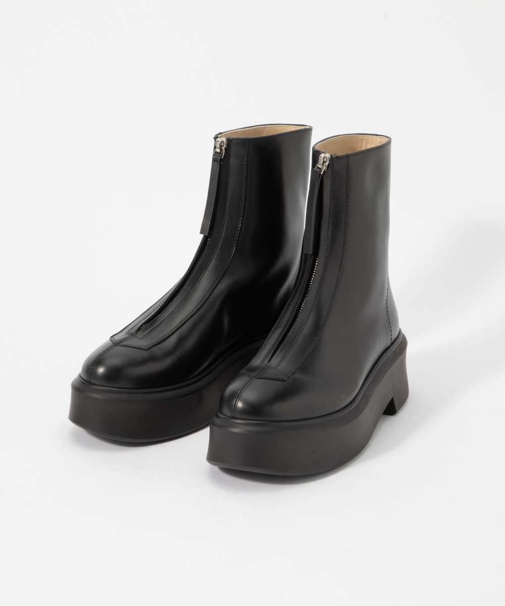 ザロウ The Row F1144 L64 ブーツ Zipped Boot 1 in Leather レディース シューズ ショートブーツ レザー アンクルブーツ 革靴 チェルシー カジュアル ビジネス レザー プレゼント ギフト 贈り物 誕生日 記念 お祝い F1144 ブラック 23.0～26.0cm