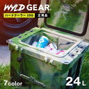 ITEM INFORMATIONワイルドギア WYLD GEAR ハードクーラー25Q WG HC25 メンズ クーラーボックス ワイルドギアのハードクーラー25Qは、ロトモールド製法により高い気密性を誇ります。また、2リットルのペットボトルも立てて入れることが可能です。厚手の断熱材やドリンクホルダー、ボトルオープナーなどプログレードかつユーザビリティーに富んだクーラーボックスは、キャンプやピクニックなどのシーンで大活躍してくれるでしょう。カラー01. Prairie Camo / プレーリーカモ02. Forest Camo / フォレストカモ03. Rainier Green / レイニアグリーン04. Red/White/Blue / レッド/ホワイト/ブルー05. White&amp;Grey / ホワイト＆グレー06. Black&amp;Silver / ブラック＆シルバー07. All White / オールホワイト素材ボディ：ポリエチレンパーツ：ポリプロピレン、シリコンスペック2リットルのペットボトルを立てて入れることが可能蓋の上部にはドリンクホルダーとメジャー付きドレイン(排水)ポート完備ハンドルは自在に取り外し可能エアレーター取り付け用のパーツ完備ボトルオープナー内蔵底には滑り止め付きサイズ外寸サイズ ： 縦幅46cm 横幅44cm 厚40cm 内寸サイズ ： 縦幅36cm 横幅28cm 厚26cm 重量 ： 約9.5kg 特徴ブランド : ワイルドギア男女種別 ： ユニセックス商品カテゴリー : アウトドア・レジャー ＞ クーラーボックス生産国 ： 中国管理コードWG HC25備考※当社では、スタジオでストロボを使用して撮影しております。また、お客様のモニターを通してご覧になって頂いている為、実物を蛍光灯や自然光の下でご覧になった場合と色味が異なる場合がありますので、ご理解の上ご購入頂きますようお願い致します。※付属品は仕様変更等により、若干異なることがございます。※製造・入荷時期、カラーごとに生産国が多岐にわたる場合がございます。予めご了承ください。※稀に商品の保存箱・袋に破損（へこみ、汚れ等）などが見られる場合がございますが、商品本体に異常が無ければ、返品交換・キャンセル等はお受けしておりませんので、ご了承ください。キーワードWYLD GEAR ワイルドギア クーラーボックス ブランド キャンプ レジャー アウトドア 釣り 花見 BBQ ブランド名ワイルドギア WYLD GEAR商品名 ハードクーラー25Q キャンプ クーラーボックス ハードクーラー 50Q 50クォート アウトドア キャンプ飯 花見 BBQ バーベキュー 保冷 保温 2層構造 2コンパートメント タイヤ 冷凍 WG HC25原産国 中国型番WG HC25広告文責本表の内容は当店責任において確認したものです。