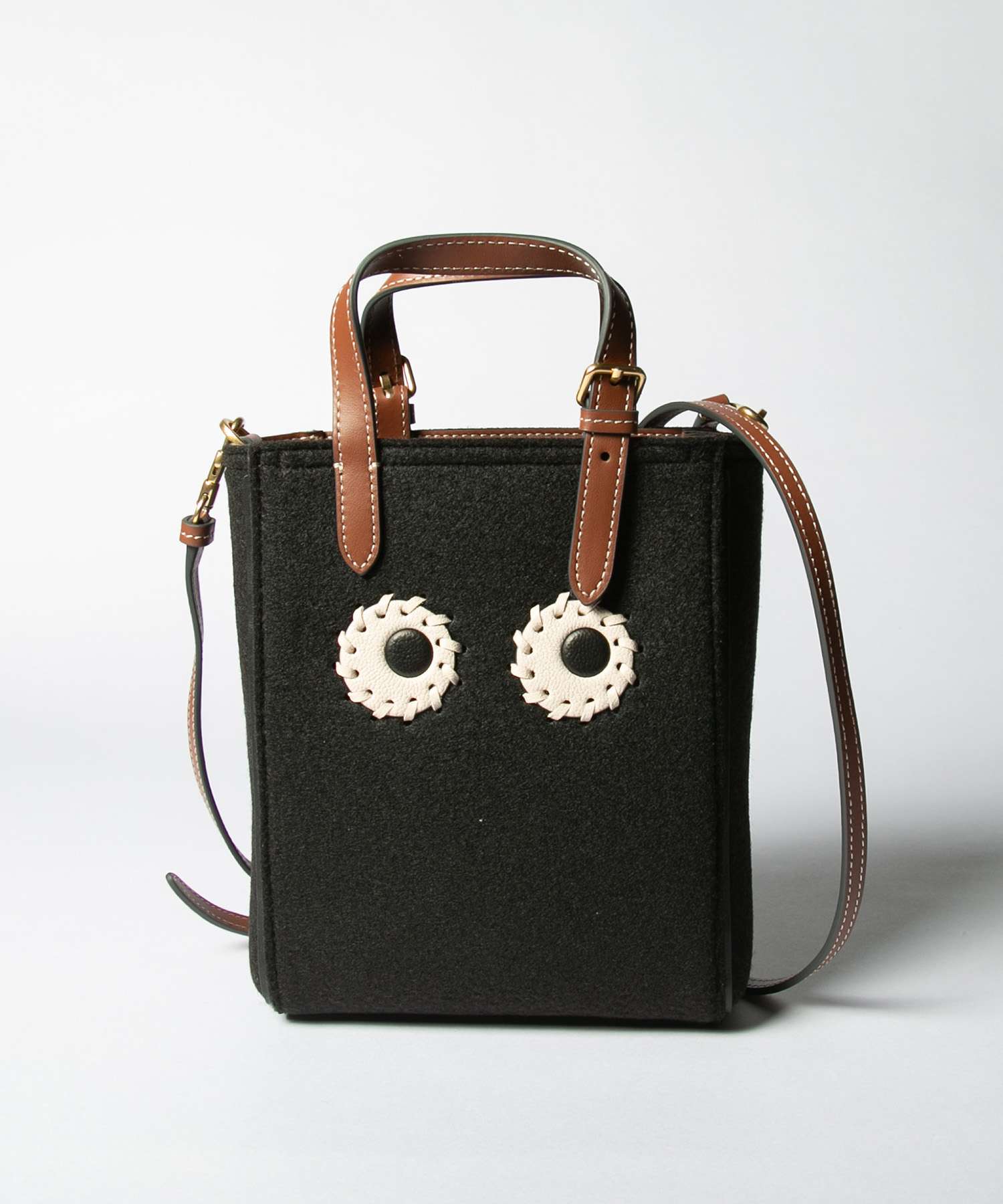 アニヤハインドマーチ　ショルダーバッグ　レザー　ブラック　フリンジトートバッグ ANYA HINDMARCH（アニヤ・ハインドマーチ） ハンドバッグ ミニ マルチ