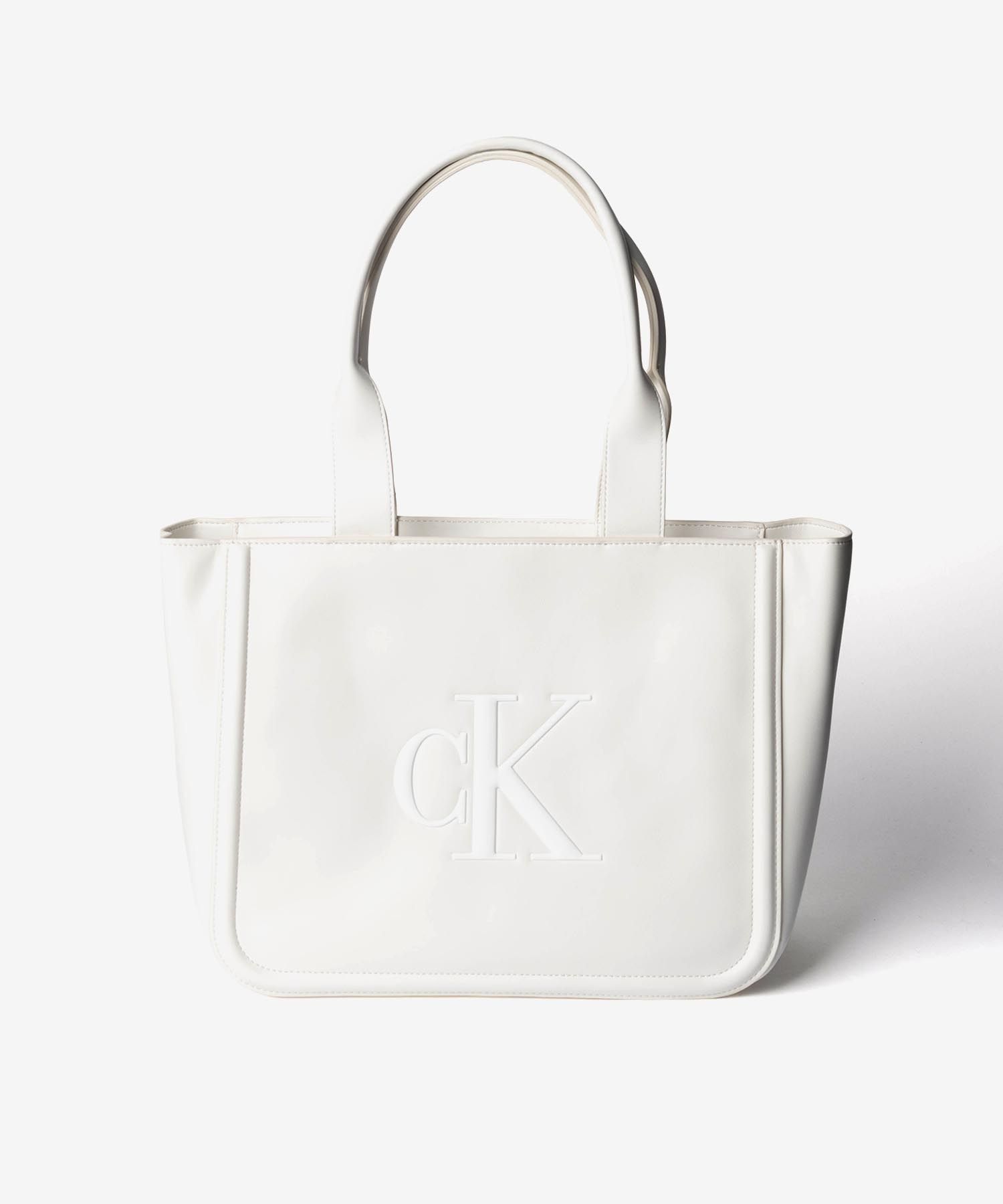 Calvin Klein ショルダーバッグ ホワイト 値引き⭕️ Calvin Klein 