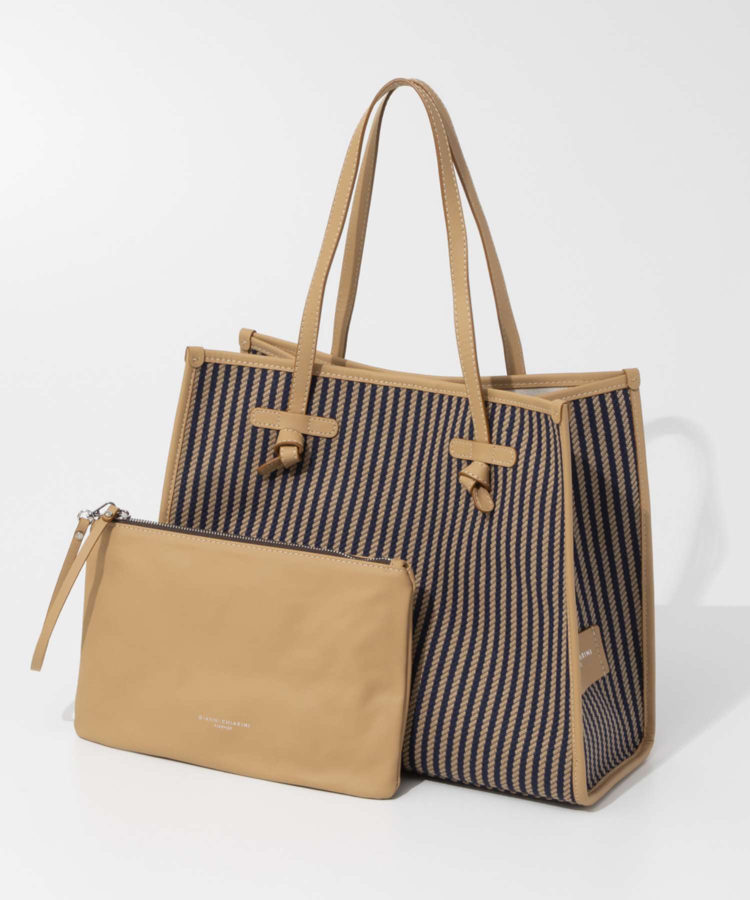 楽天市場】GIANNI CHIARINI(カラーネイビー)(トートバッグ 楽天市場】GIANNI CHIARINI(カラーネイビー)(トートバッグ