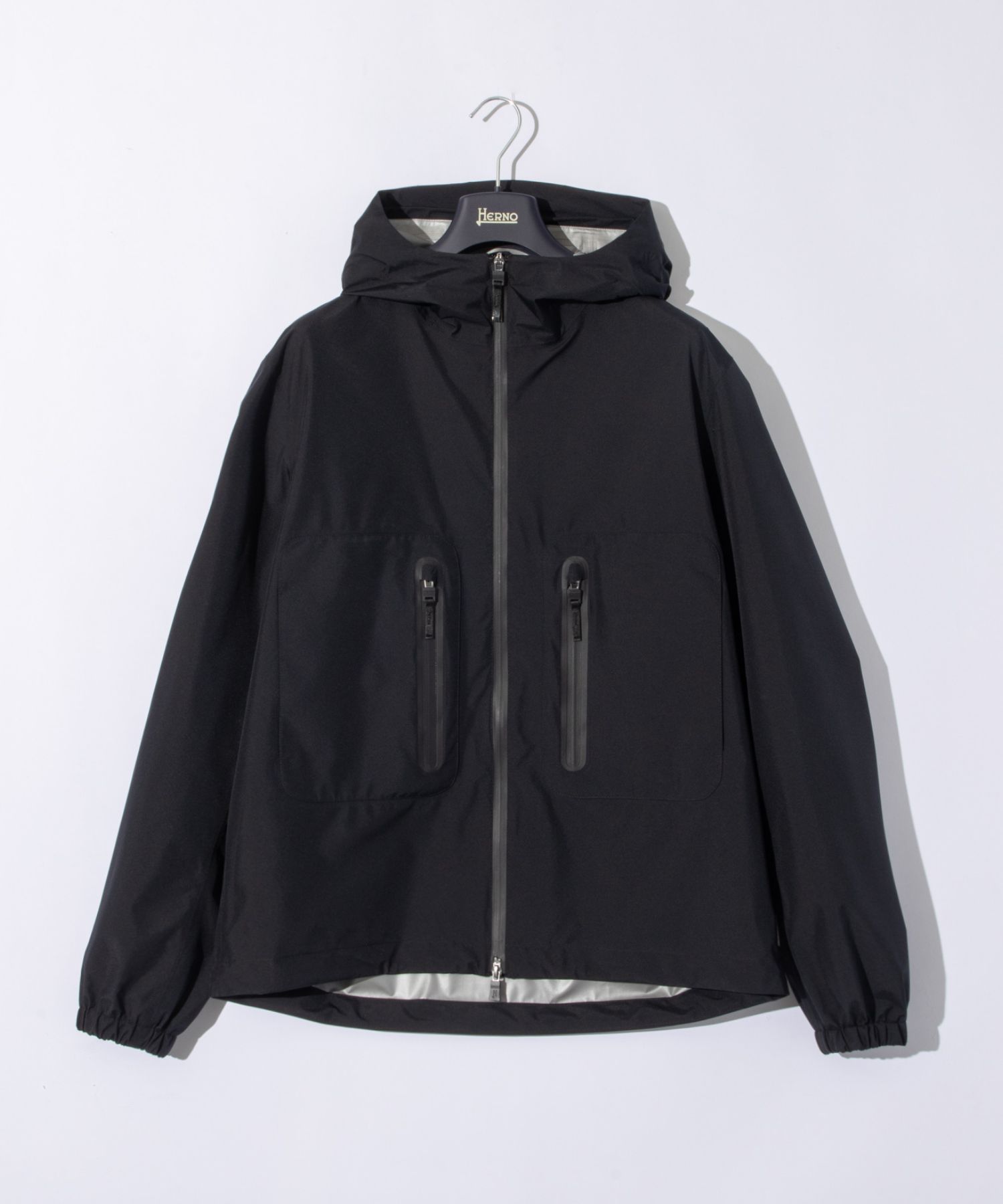 p*a様 Herno Laminar ブラック テーラードジャケット　ゴアテック ラミナー 2レイヤーゴアテックス ジャケット ブラック | Herno® (ヘルノ)