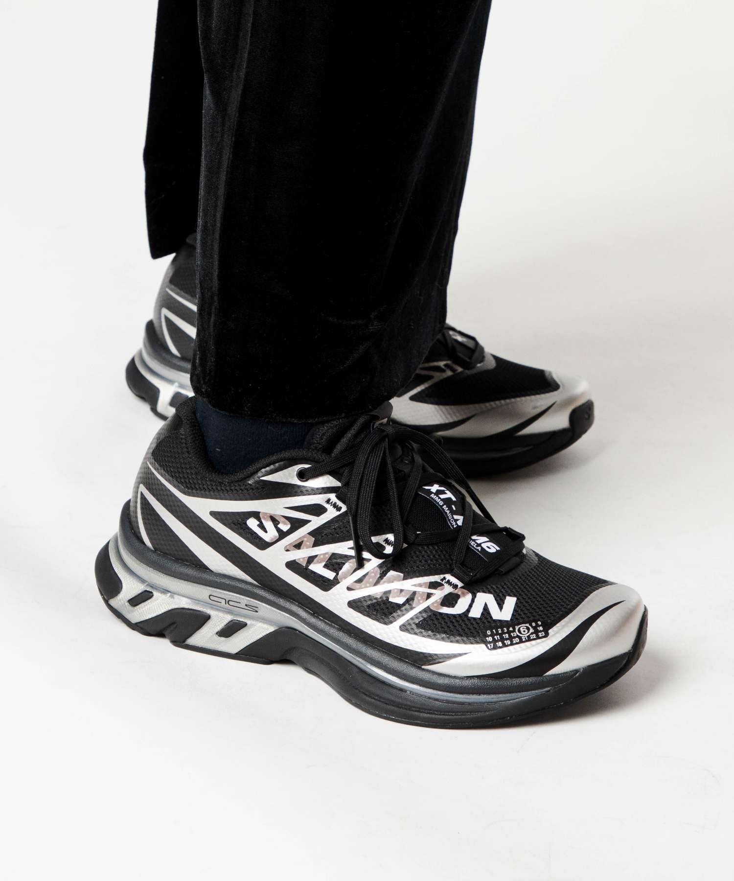 MM6 × SALOMON エムエム6 メゾンマルジェラ サロモン コラボ XT S59WS0243 P6303 スニーカー レディース シューズ